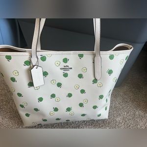 Authentic Coach Green Apple Canvas Tote, BNWT